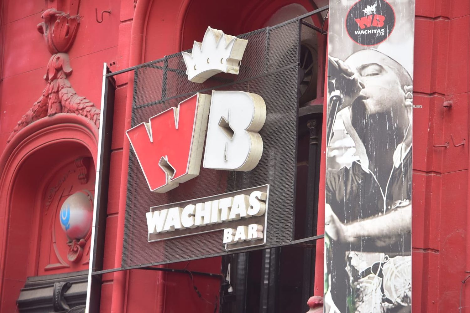Allanaron Wachitas Bar.