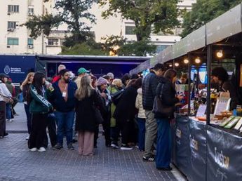 Feria gastronómica gratis: dónde comer los mejores churros y chocolate caliente este 9 de Julio