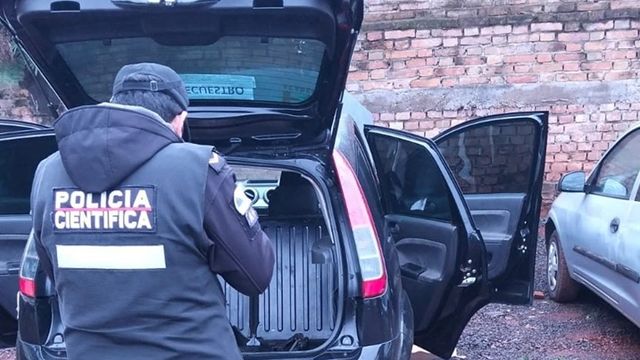 Hallan un arsenal oculto en el auto de la banda brasileña detenida en Oberá.