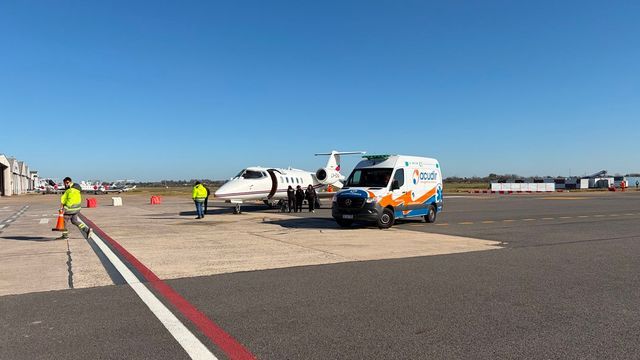 El vuelo sanitario permitió garantizar la continuidad de atención de una paciente de 13 años internada en el Hospital del Niño Jesús.
