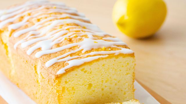 Budín de limón: cómo calcular cantidades con una taza y resolver la merienda