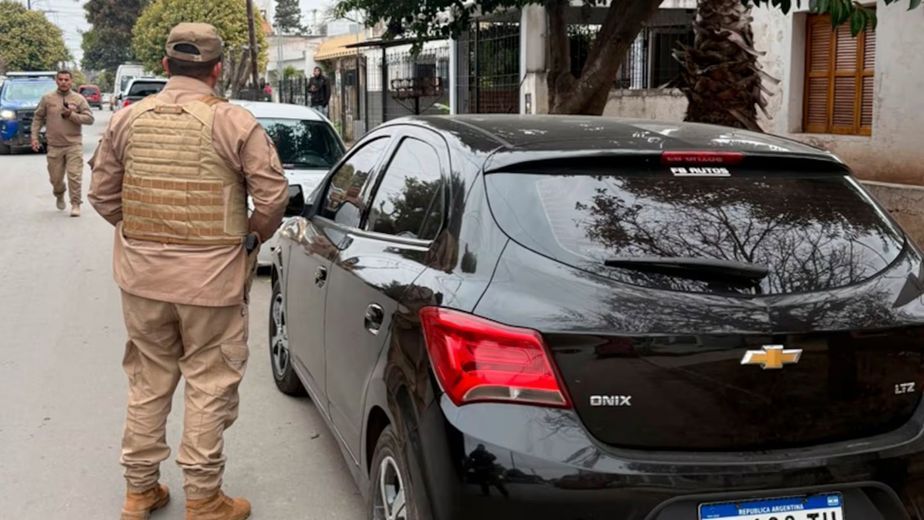 Un chofer de Didi amenazó a una pasajera y la tiró del auto.