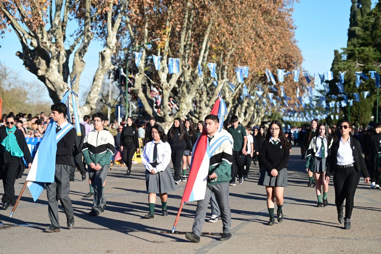 9 de julio. Desfile y cortes.