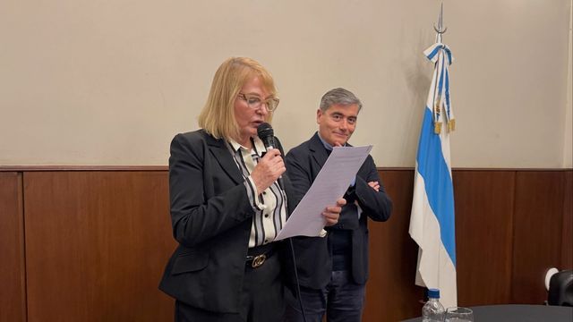 Dra Cristina Grunauer de Falú

