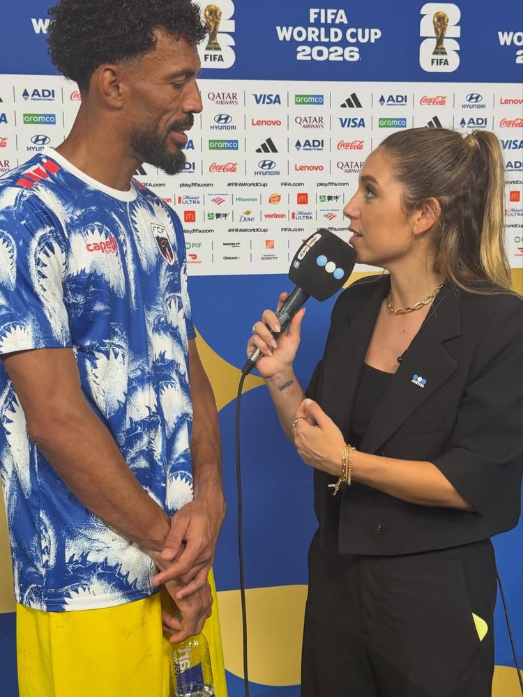¡Sorprendió a todos! El look de Sofi Martínez para entrevistar a Messi tras el pase a octavos del Mundial 2026