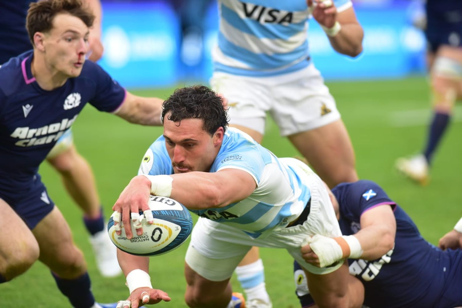 Los Pumas-Escocia en el Kempes.