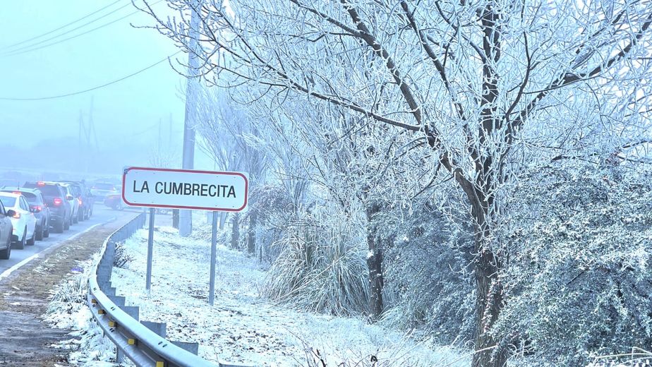 Nevadas y frío en Córdoba: la Policía pide extremar precauciones en la circulación por las sierras