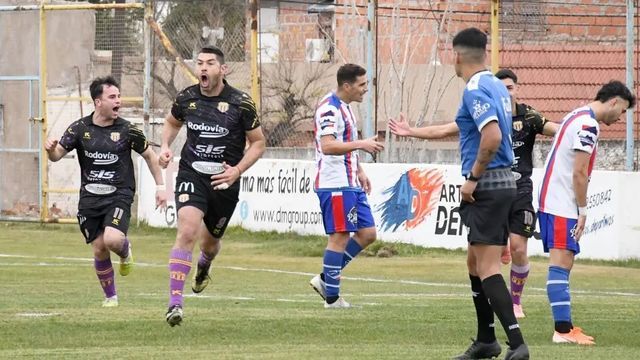 Tiro goleó a Rosario Puerto Belgrano por la semifinal de los playoff.