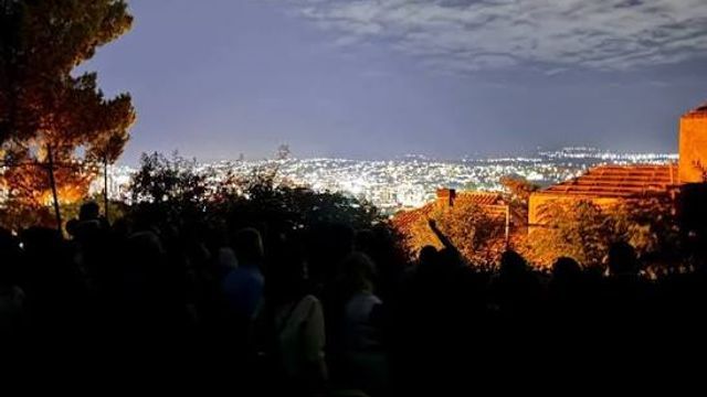 Vecinos y familias podrán vivir una noche de astroturismo en el Aula Ambiental, con divulgación y observación del cielo serrano.