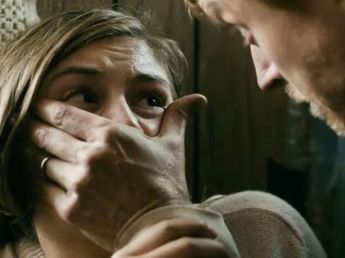 La película furor de Netflix que te hará desconfiar hasta de quien intenta ayudarte