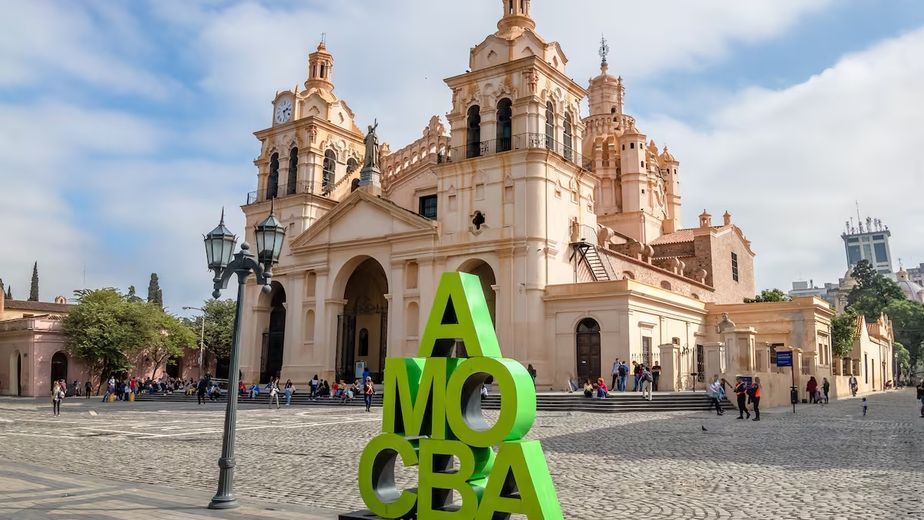 Lunes feriado en Córdoba: ¿Se paga doble al trabajar este 6 de julio?