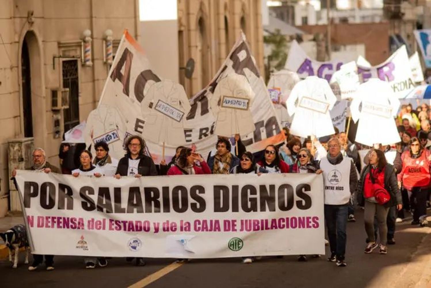  Docentes/AGMER.