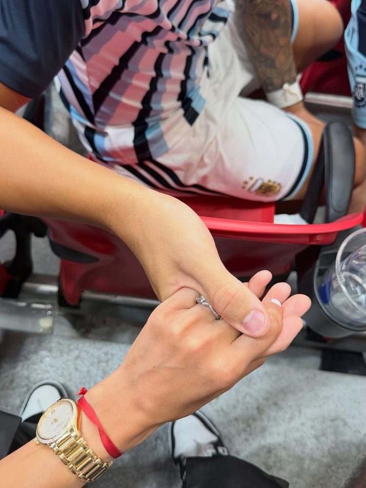 El llamativo detalle en la foto de Lautaro Martínez y Agustina Gandolfo que no pasó desapercibido
