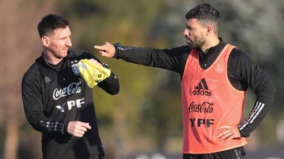 El ex futbolista del seleccionado argentino brindó información sobre la salud del capitán nacional.