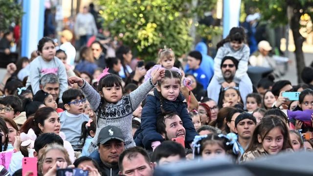 Festivales, recorridos guiados y actividades al aire libre en distintos municipios.