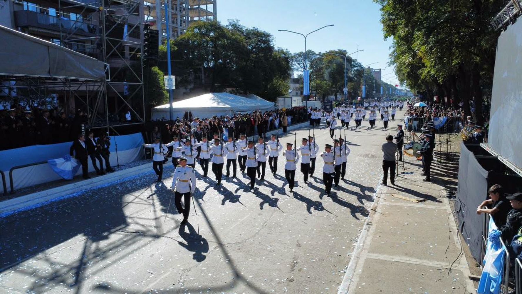 Seis mil efectivos de las fuerzas de seguridad participaron del desfile por el Día de la Independencia.
