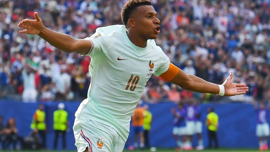 Francia se sacó de encima a Marruecos y Mbappé no le da tregua a Messi