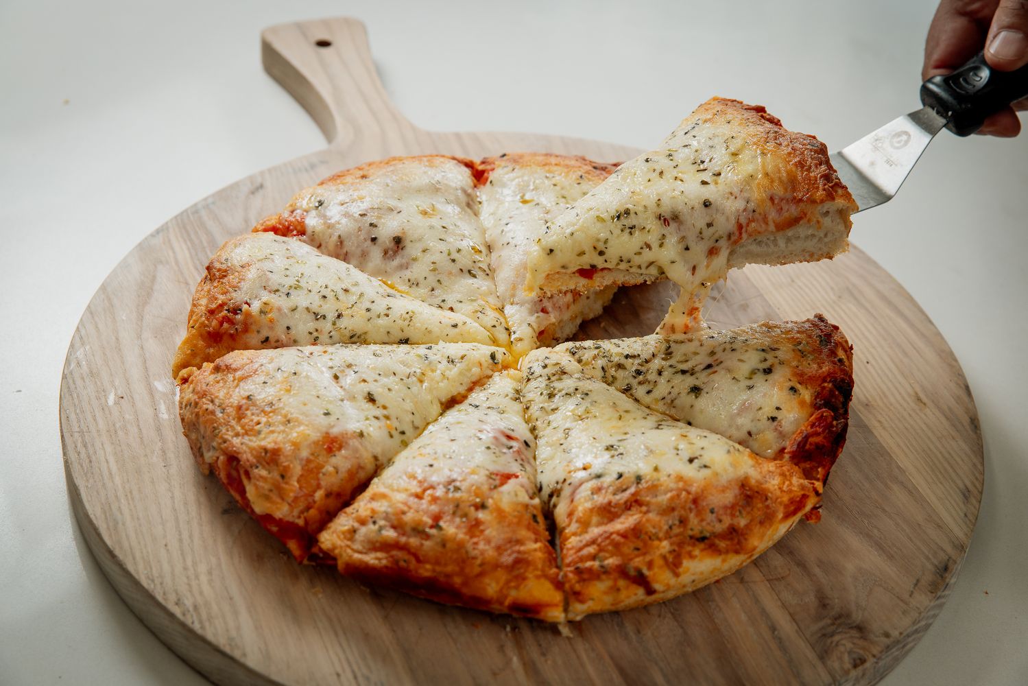 Pizza Zën al molde, ideal para ocho porciones.
