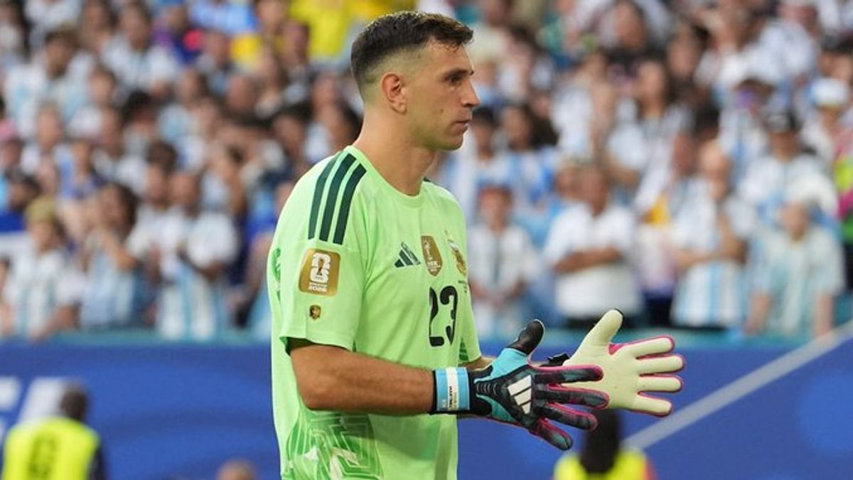Martínez volvió a ser el "Dibu" de la Selección: la acción en la que evitó el gol de Suiza