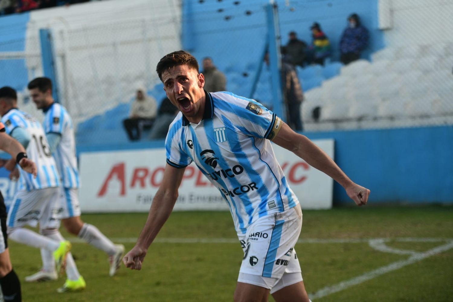 Pablo Chavarría, goleador de Racing y "mundial".
