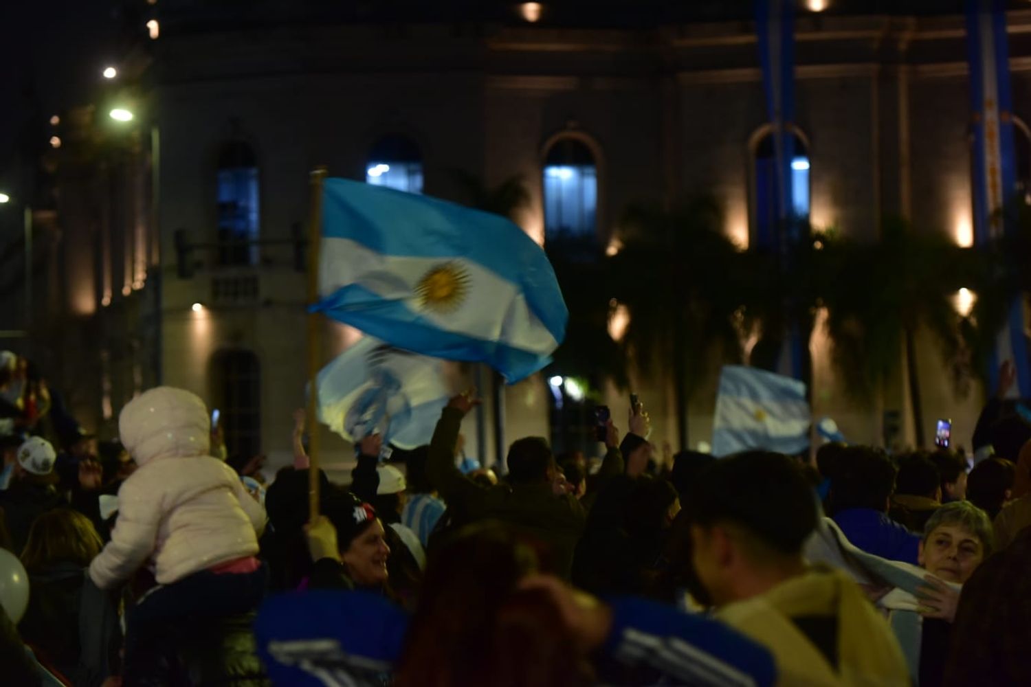 Masivos festejos en Patio Olmos.