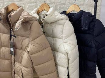 Antes que se termine el invierno: un importante supermercado en Argentina remata camperas desde $25.000