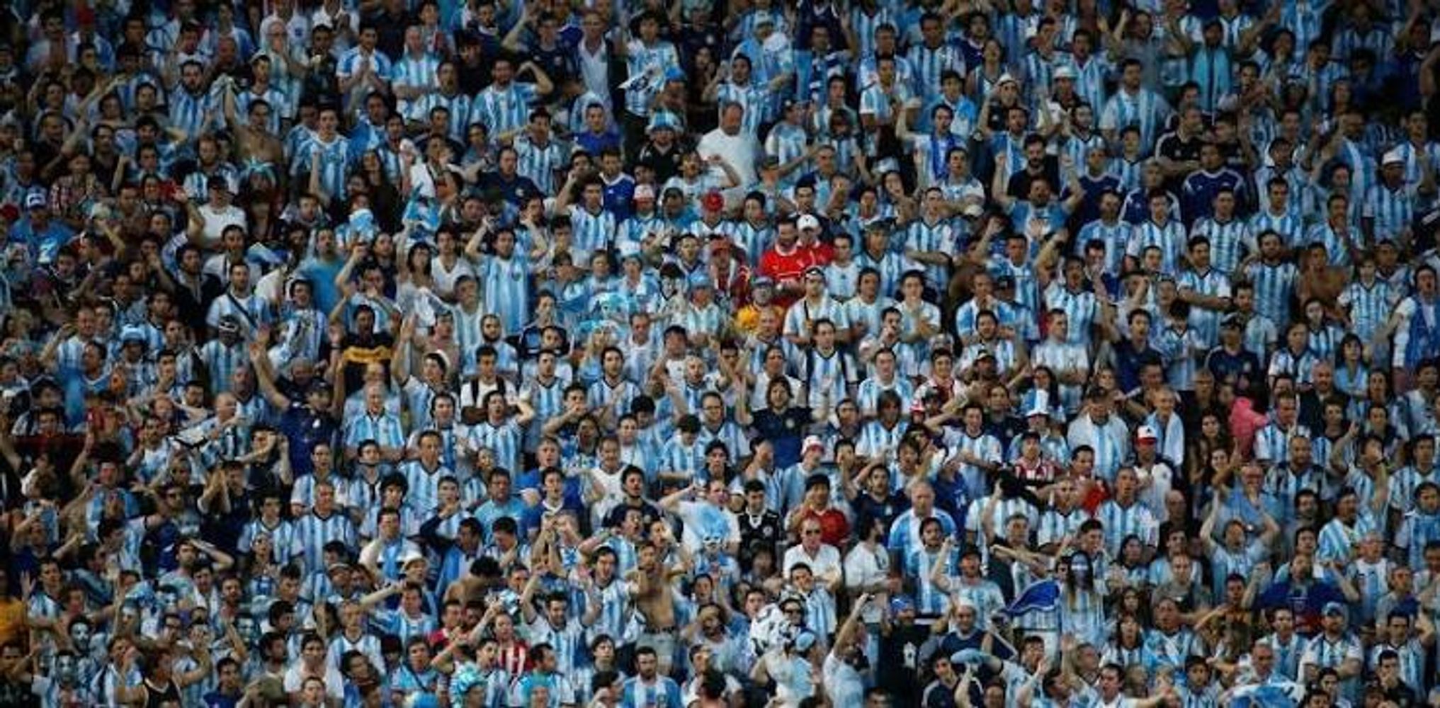 Se espera la presencia de miles de hinchas argentinos en el duelo ante Inglaterra.