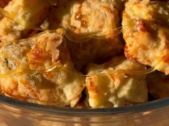 Para alentar a Argentina en la semifinal: cómo hacer mini scones de queso de 3 sabores en minutos