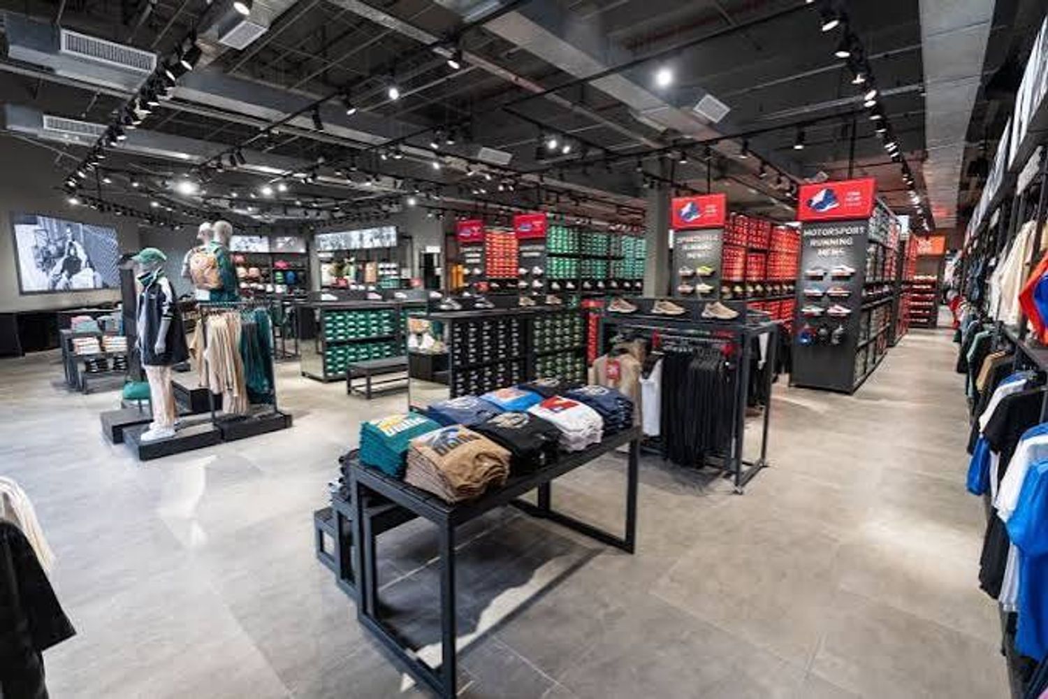 La marca deportiva ofrece descuentos del 70% con la compra de una segunda unidad.