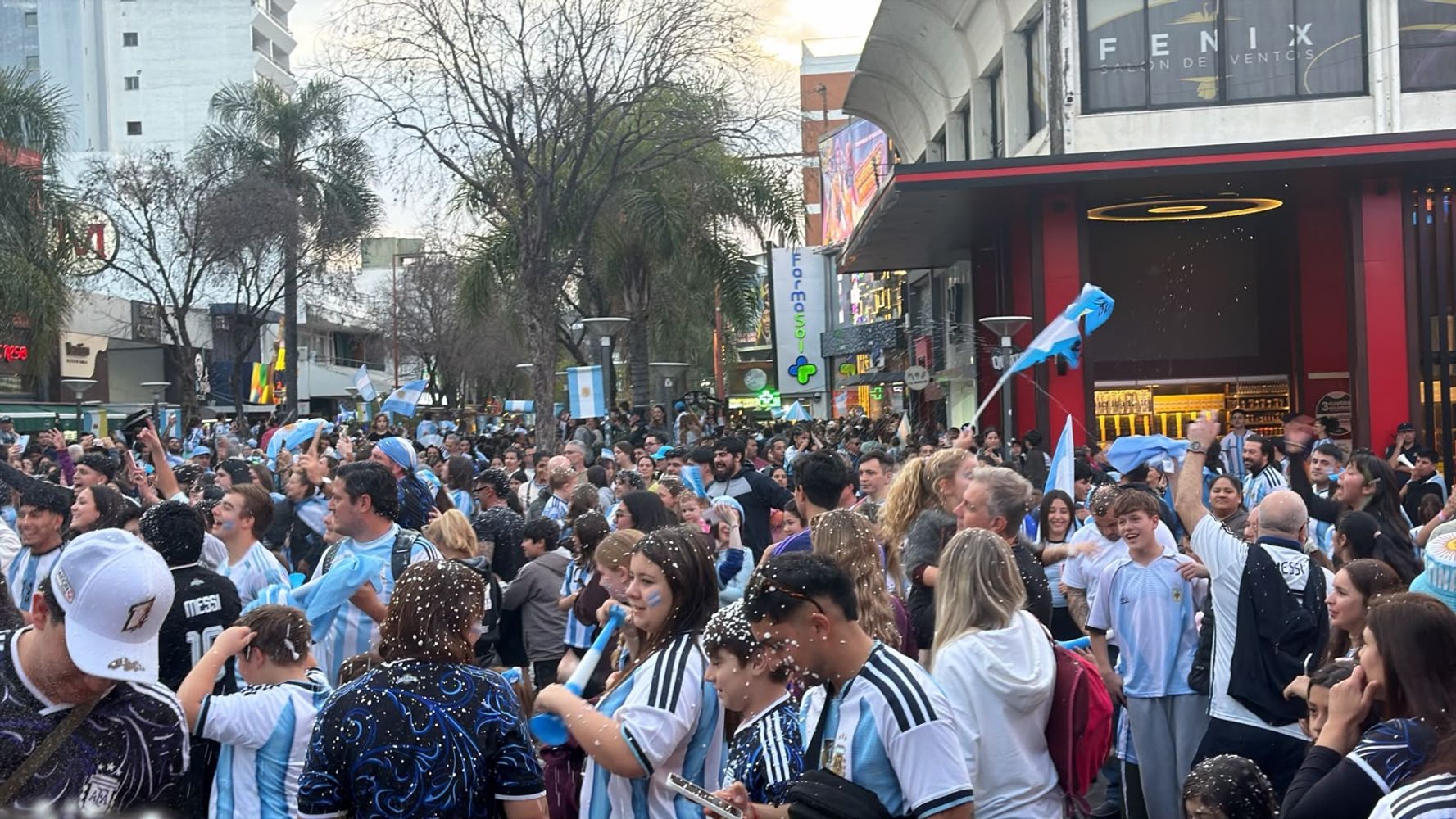 Carlos Paz ya festeja. Argentina está nuevamente en una final y la ilusión de otra vuelta olímpica está más viva que nunca.
