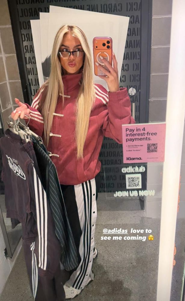 El audaz outfit "gorpcore" con el que Kelci Rose palpita la previa de las semifinales del Mundial 2026