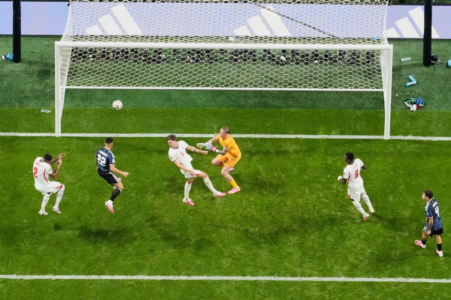 Argentina venció a Inglaterra por 2 a 1.
