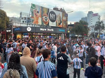Carlos Paz es una fiesta: Argentina venció a Inglaterra y está en la final del Mundial