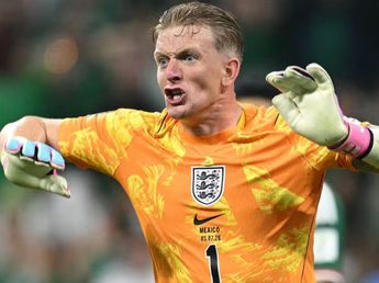 Encontraron el papel secreto de Jordan Pickford para una definición por penales ante Argentina