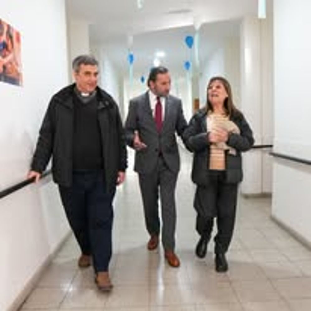Fernando Juri recorrió la institución junto a sus autoridades y remarcó el espíritu solidario de la campaña.