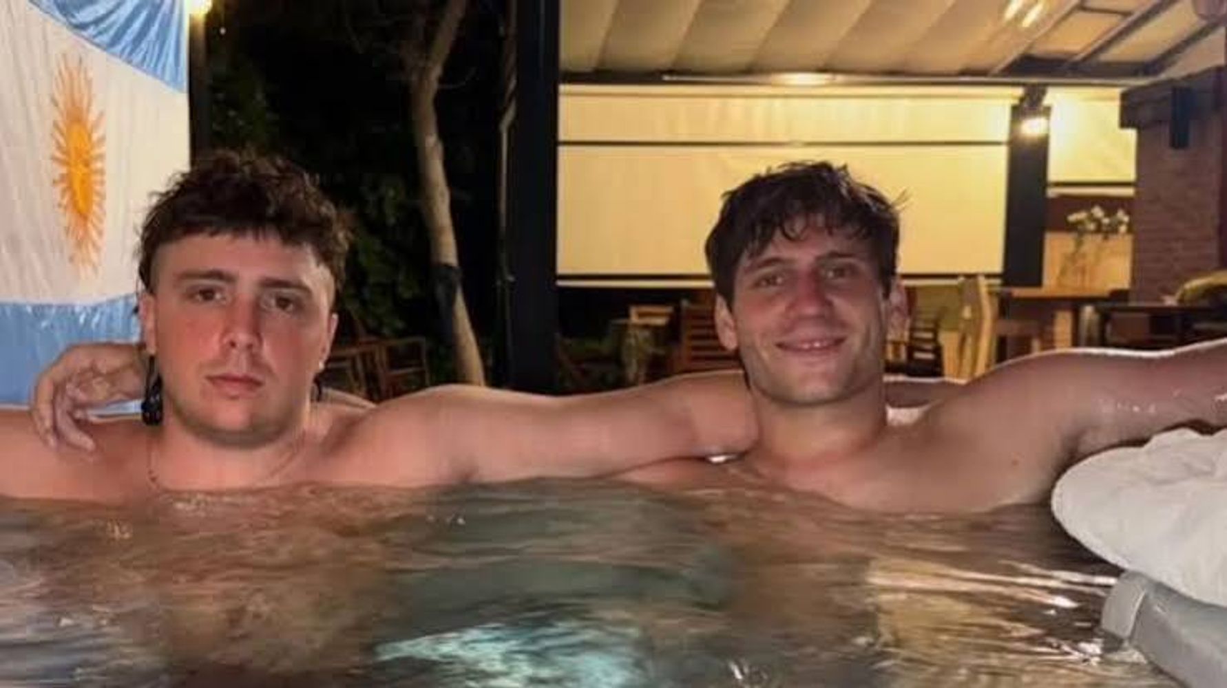 Lucas Vignale y Gaspi, los dos argentinos que perdieron la vida en el accidente aéreo.