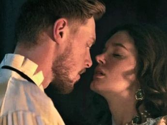 La miniserie de Netflix que revela el costado más oscuro y sensual de la corona inglesa
