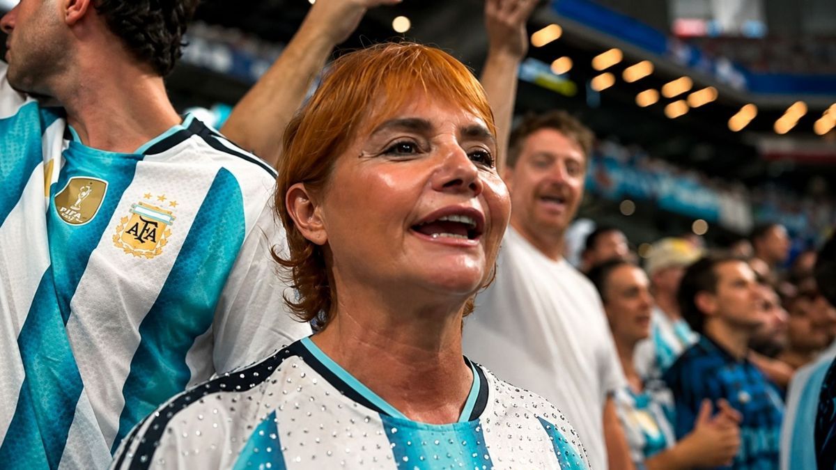 El fuerte repudio de los hinchas argentinos a Nancy Pazos durante la semifinal ante Inglaterra: terminó en un explosivo cruce