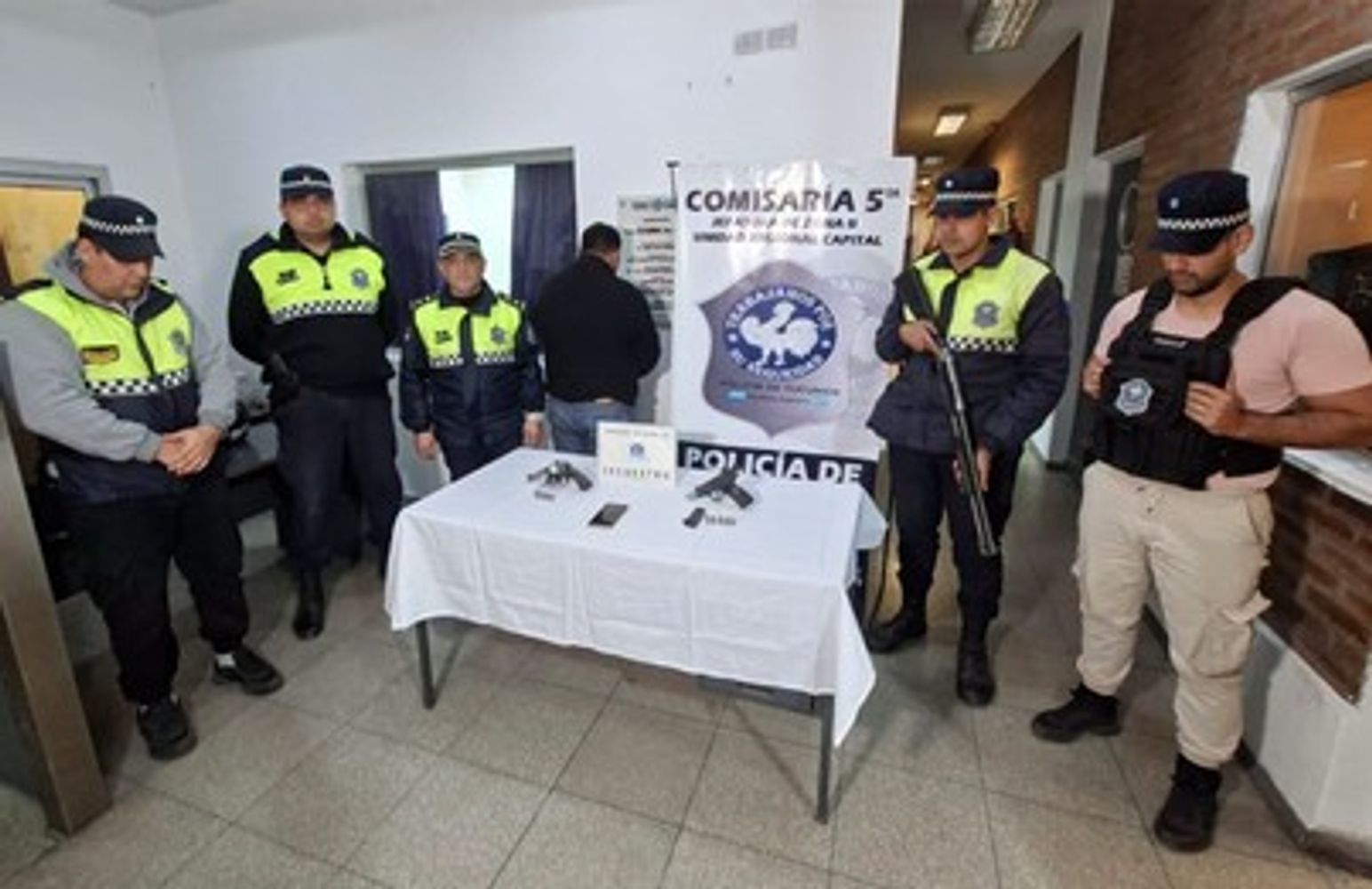 La Policía de Tucumán confirmó dos procedimientos positivos por una causa de amenazas agravadas con arma de fuego.