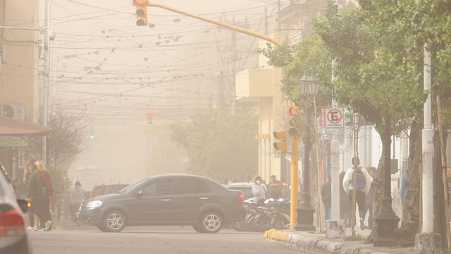 El SMN mantiene a la provincia bajo alerta amarilla por el fuerte viento.