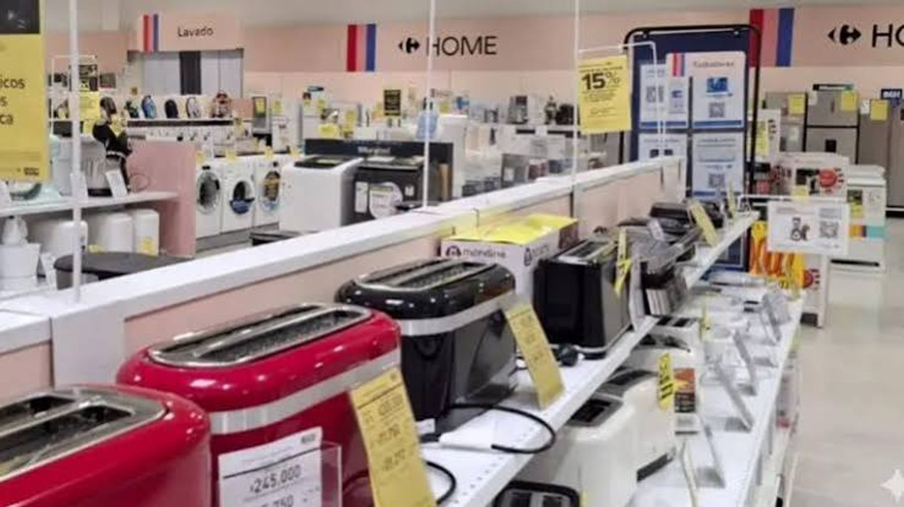 Desde tostadoras a heladeras, los productos seleccionados que venderá la cadena.