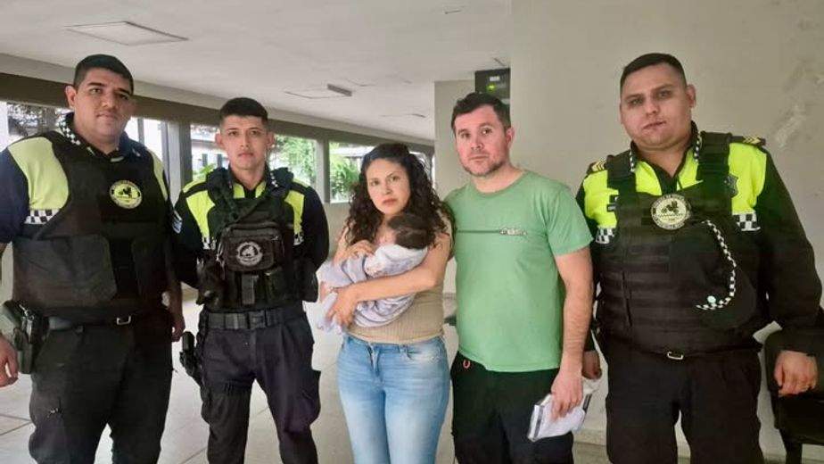 Drama y final feliz en Las Talitas: un policía reanimó a un bebé de un mes