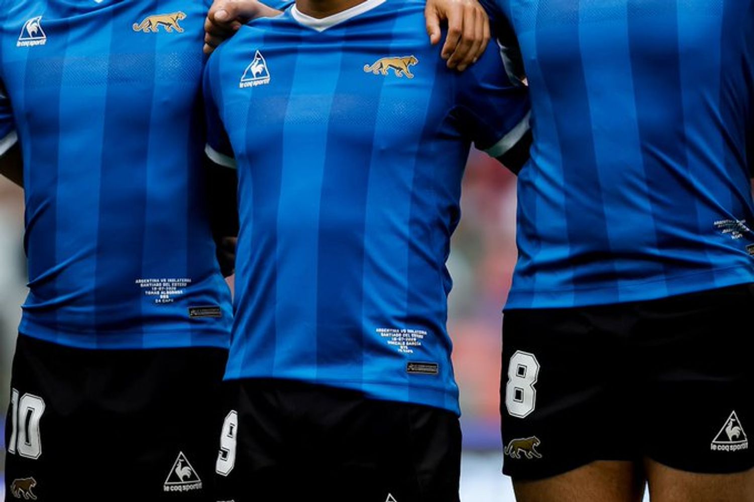 La camiseta homenaje de Los Pumas ante Inglaterra.