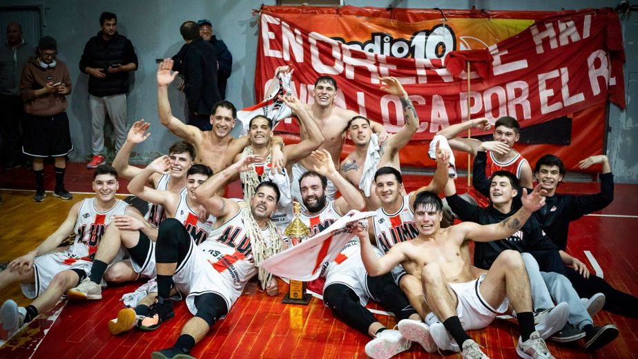 Básquet: Alumni de Orense campeón de la Copa 90° Aniversario de la ATB