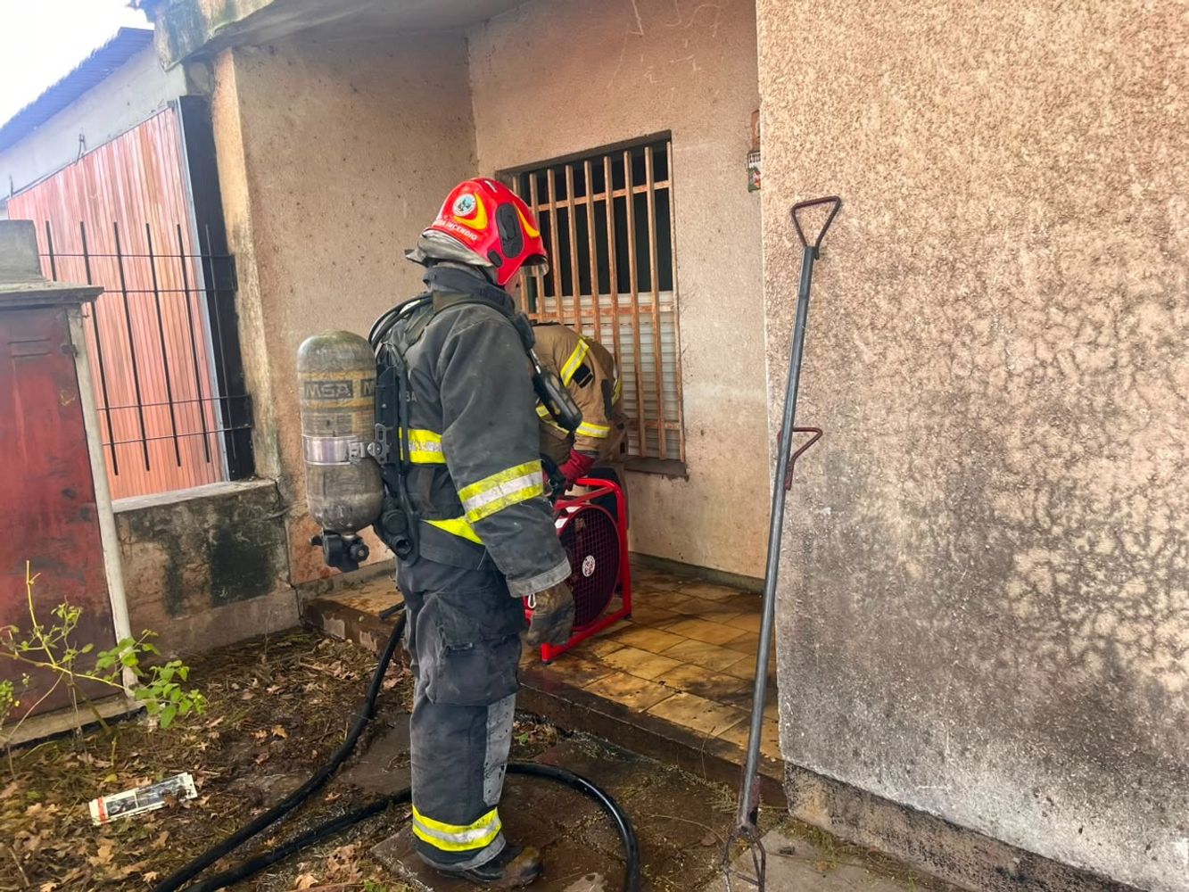 El hombre fue trasladado de inmediato al Hospital de Urgencias.