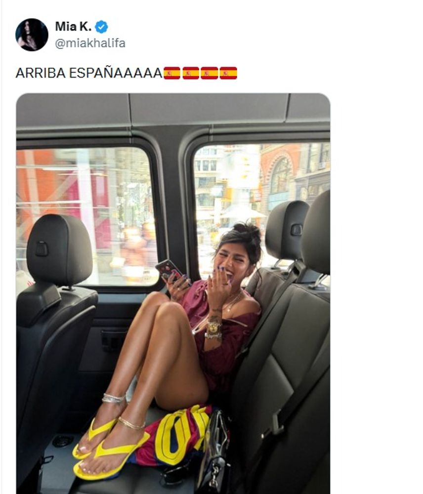 Mia Khalifa apoyó a España en redes sociales