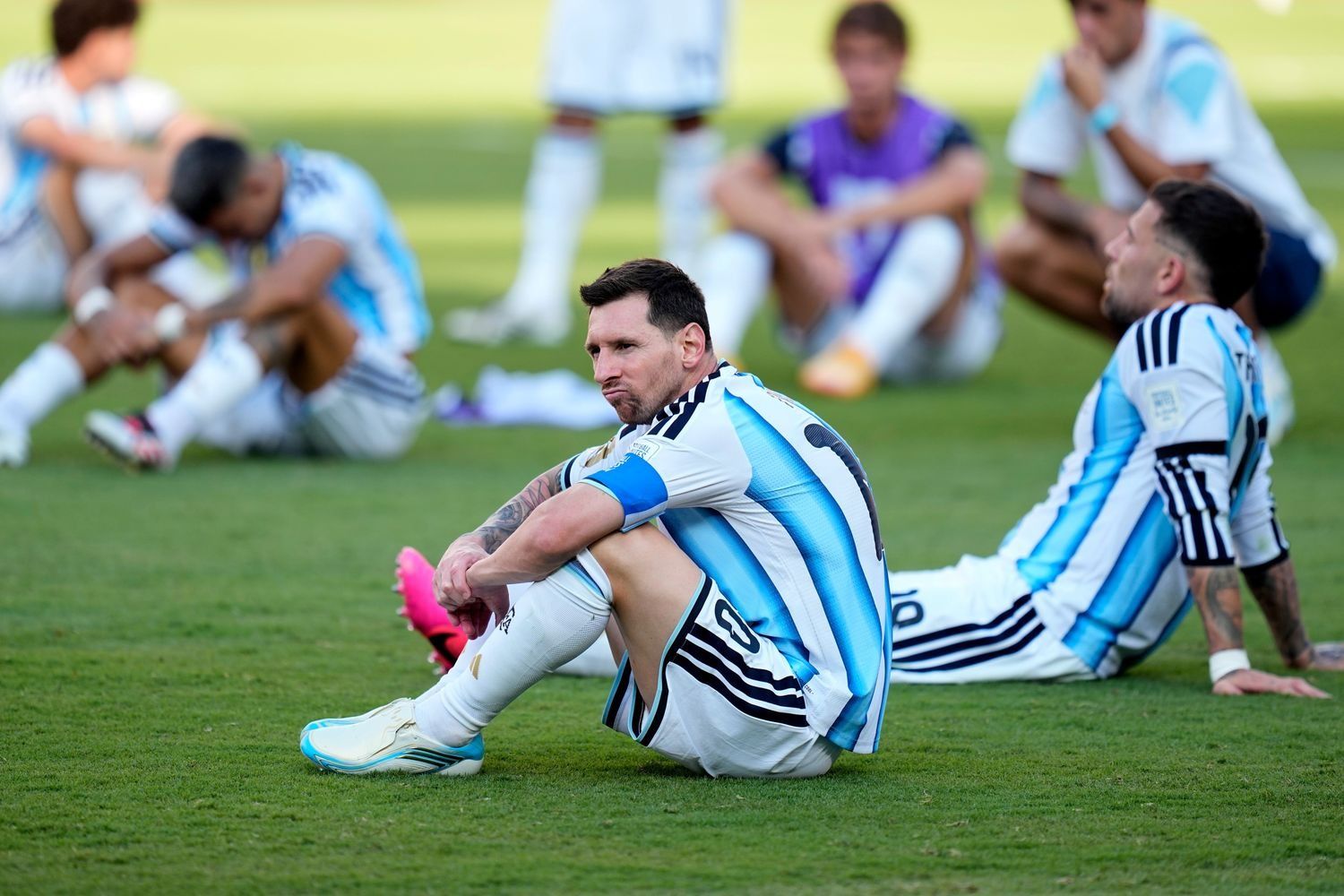 Los jugadores de la Selección Argentina dejaron todo en el Mundial. El país los espera.