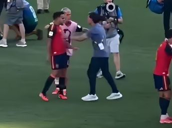No se vio en la tele: el sopapo del Ratón Ayala a Dani Olmo en medio de la pelea del final