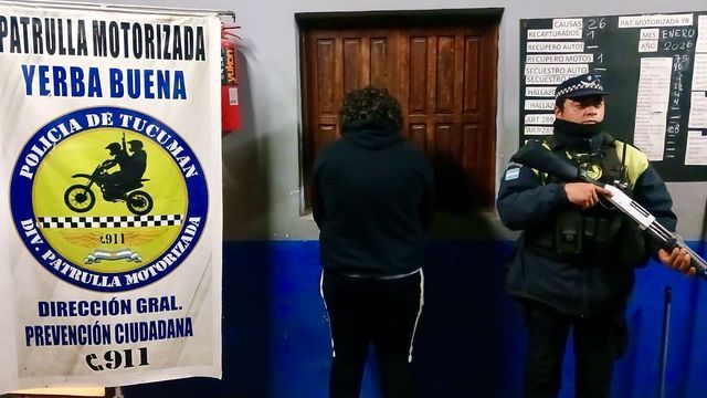 El procedimiento estuvo a cargo de la División Patrulla Motorizada Yerba Buena del Sistema 911.
