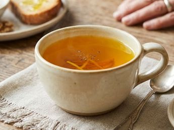 Infusión de cúrcuma: para qué sirve, cómo hacerla y cuál es el mejor horario para tomarla